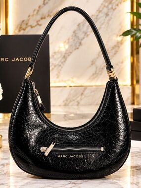 Marc Jacobs Shiny Black Hobo Bag (NWOT)!(#0171)